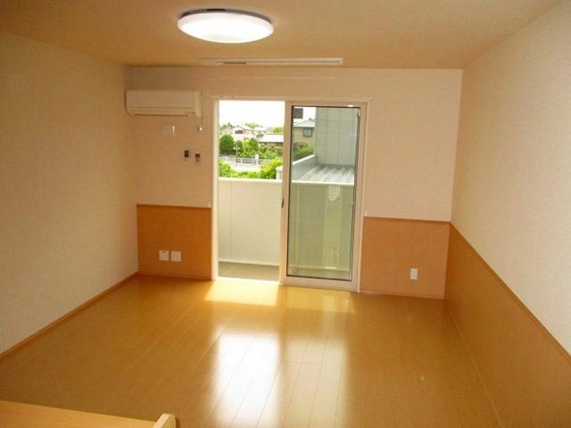 ル・メルシェ（201） 部屋画像