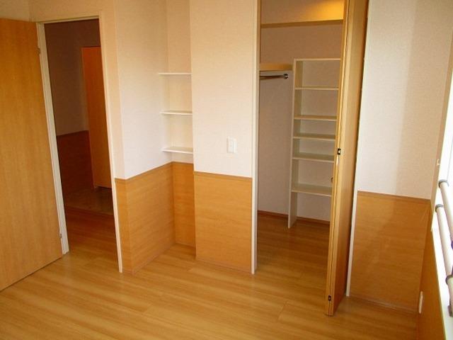 アンジュームＧ（301） 収納
