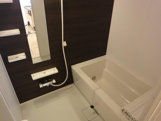 ユニヴァリィ　ノースエイト 部屋画像