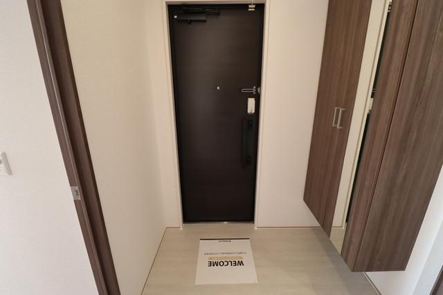 D-ROOM若草（101） 玄関