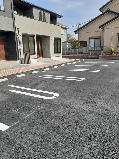 パレスＲ　ｂ棟（203） 駐車場