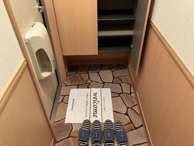 フロラシオン　西館（202） 玄関