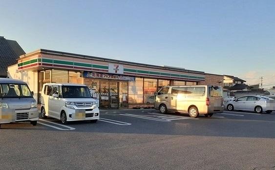 セブンイレブン富津下飯野店：1000m