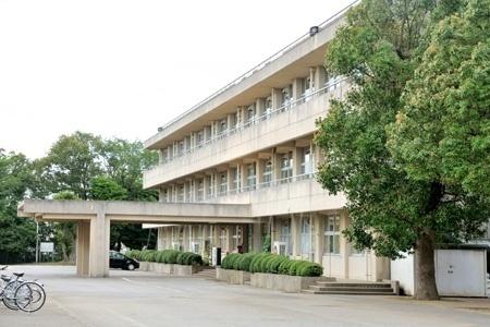 袖ケ浦市立昭和中学校：2233m