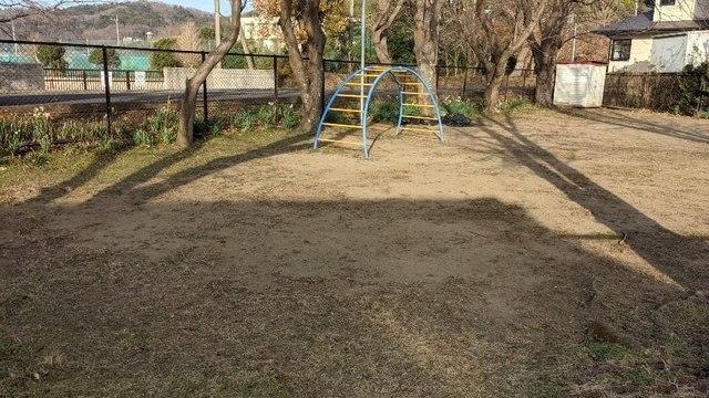 台谷三角公園：750m