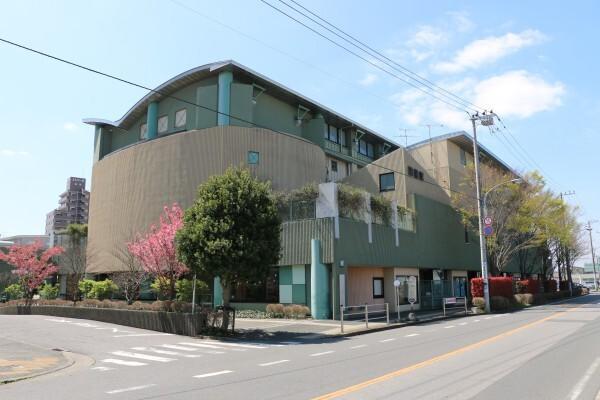 君津市立中央図書館：1554m