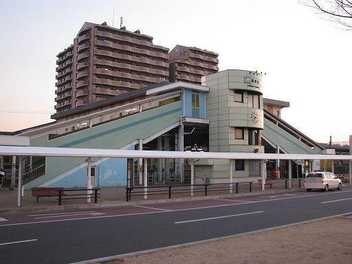 JR内房線　君津駅：2700m