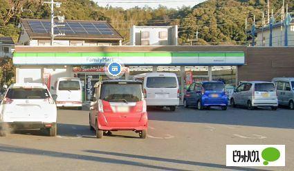 ファミリーマート君津西坂田店：445m