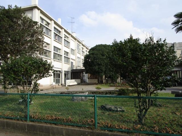 木更津市立金田小学校：1006m