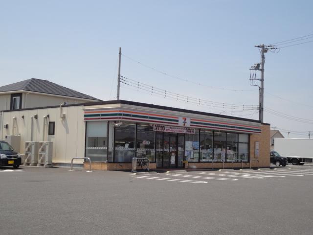 セブンイレブン木更津金田東店：712m