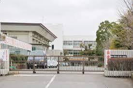 袖ケ浦市立長浦小学校：335m