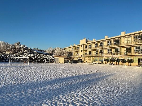 千葉市立生浜小学校：935m