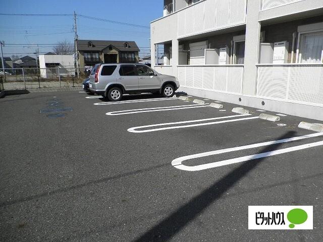 ヴィラ　ジュネス（105） 駐車場