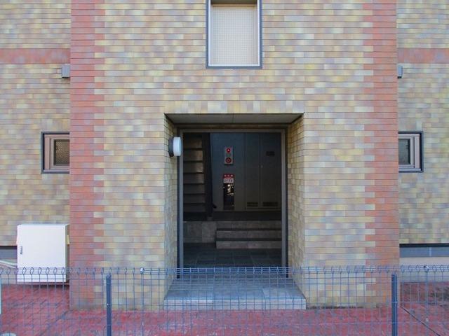 ルヴァン コート　弐番館（102） エントランス