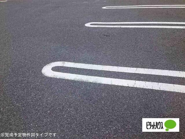 ジヴェルニー（102） 駐車場