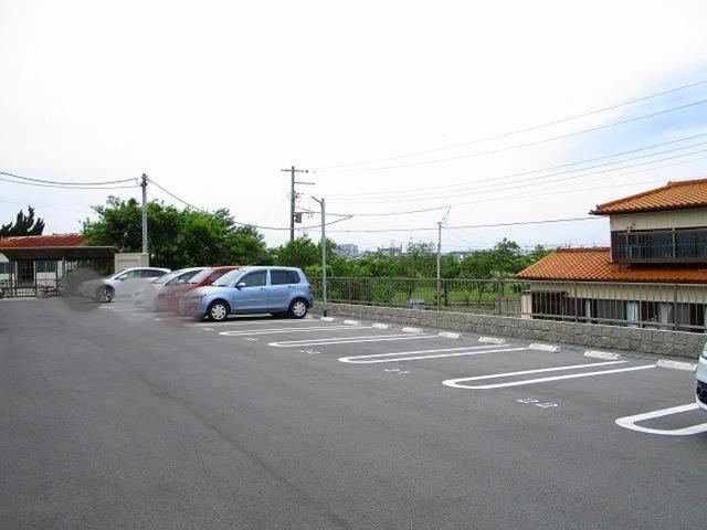 メゾンあき（207） 駐車場