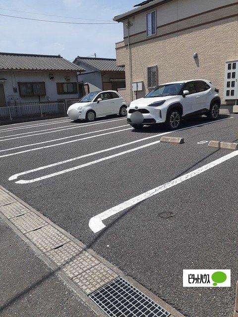 メゾン　ブリーズ（101） 駐車場