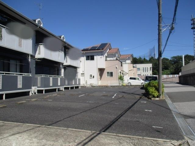 ファミールタヤマ　Ｂ（102） 駐車場