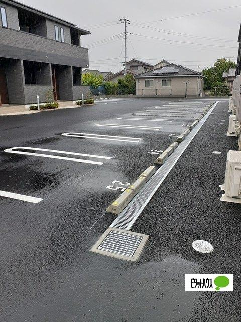 ヒカルサ富津Ⅱ（201） 駐車場