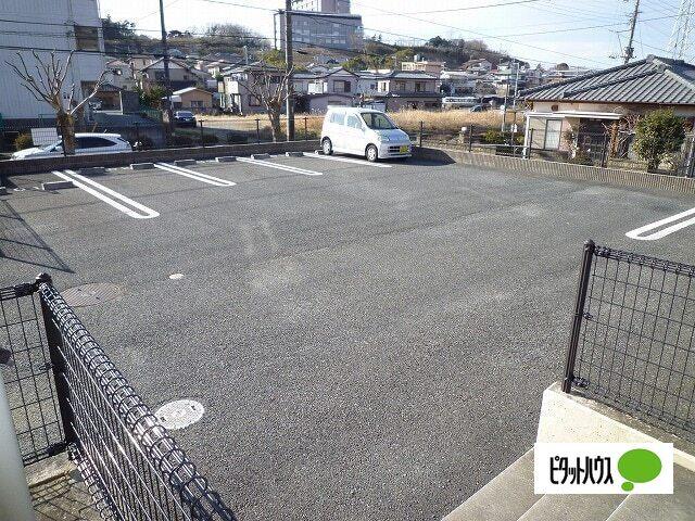 ジョゼマフネ（201） 駐車場