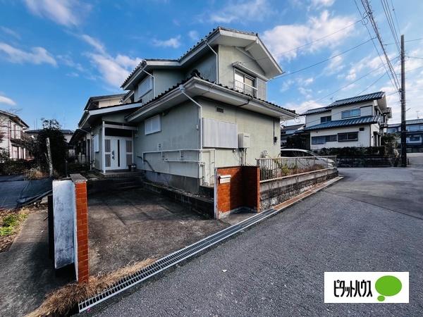 南西角地で間口も広いです