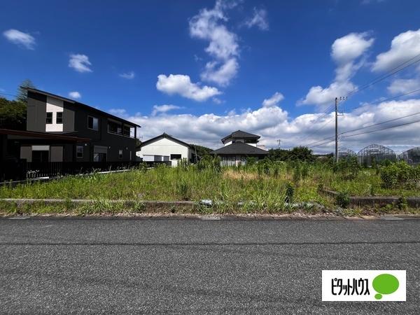 安心の高台！南西道路に面し陽あたりは良好です！