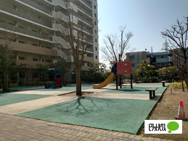 敷地内に広場あります♪