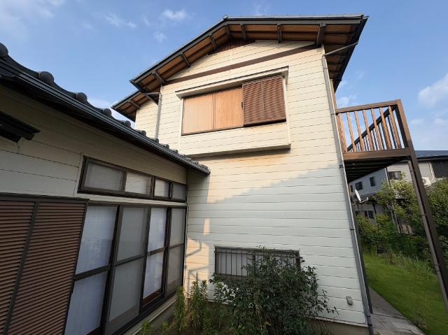周西小学校へ徒歩約9分、目の前は公園でお子様も安心です！