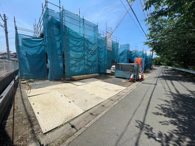 3,4,5号棟前＿前面道路（桜並木）
