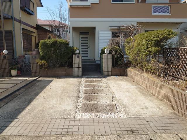 車種により二台可