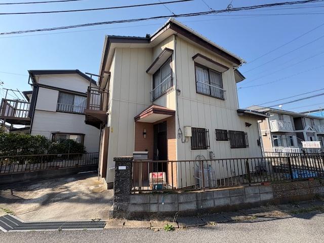 スーパーせんどう近く日々のお買い物にもとても便利です！