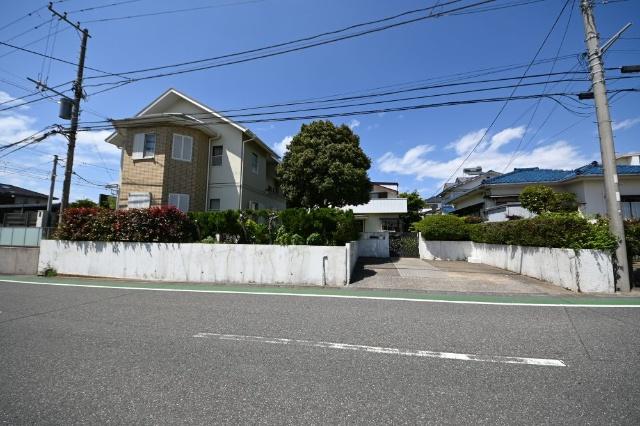 商業施設も近く、良好な住環境、整った街並みの人気の清見台！