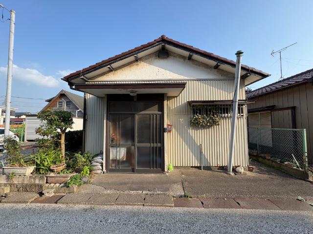 人気の金田エリアにも近い木更津市西岩根の中古住宅です！