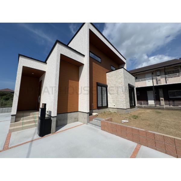 スタイリッシュなデザイナーズ住宅！充実した設備・仕様です！
