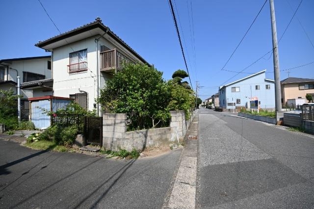 人気の木更津駅東口徒歩圏です！三方角地の解放感あり！！