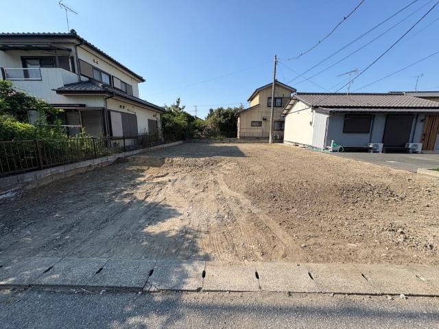 バス停へ徒歩2分、アウトレットや木更津駅へのアクセスも便利！