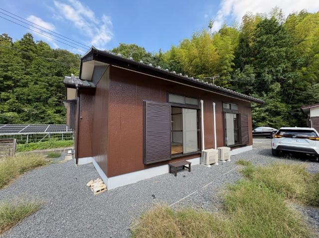 室内は新品家具家電付き！二拠点生活等のセカンドハウスにも！