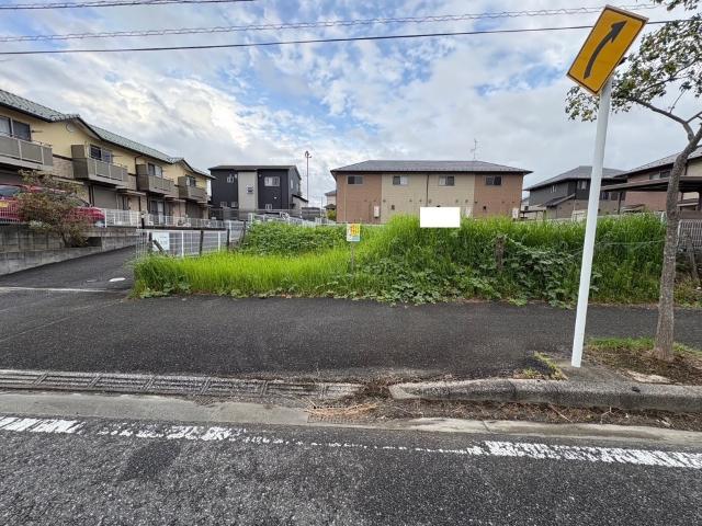 間口も広くプランも入れやすい整形地！ライフライン引込済！