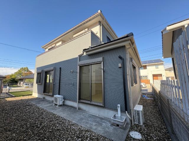 高速バス停まで歩けて人気の街『羽鳥野』！駐車5台可能です！