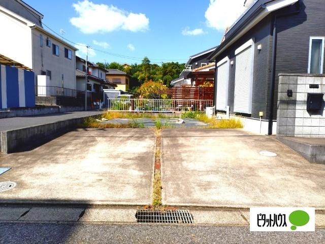 駐車スペース二台分有♪
