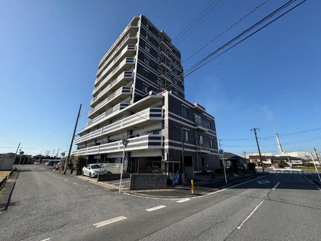 目の前には公園もあり子育て世代の方にもお薦めです！