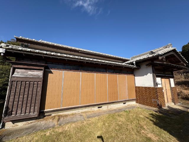 名水の里、城下町『久留里』から車で約4分！　趣のある平家です！