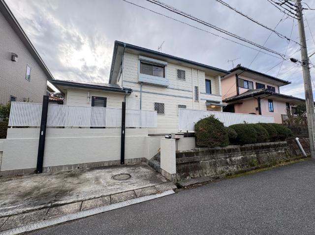 閑静な住宅街！リフォーム済で綺麗です！全室エアコン付き！！