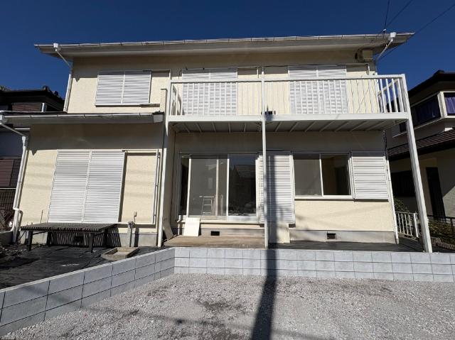 閑静な住宅街！内外装フルリフォーム済！！