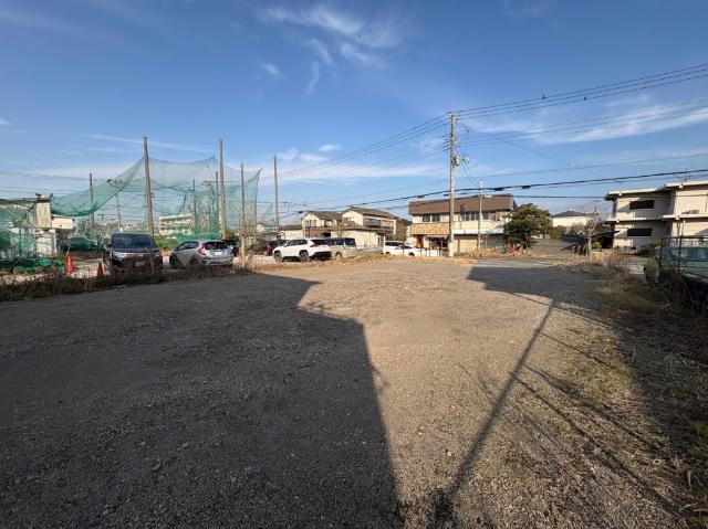 徒歩5〜6分圏内にスーパー、ドラッグストア、コンビニあり便利！