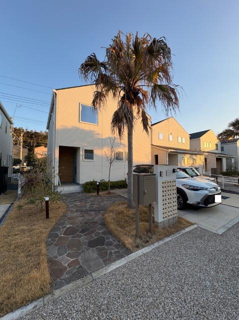 建物は充実の設備・仕様です！また小学校にも徒歩10分で安心！