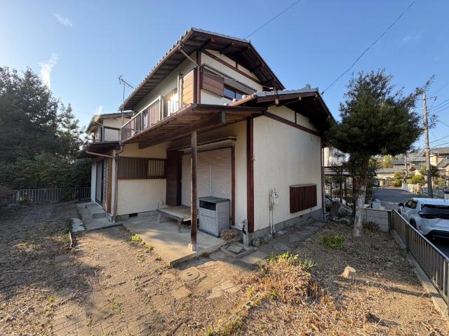 敷地広々約70坪！続き間和室は畳も交換済で綺麗です！