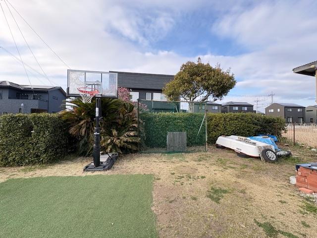 車やバイクが趣味の方やドッグラン用地にも如何でしょうか？