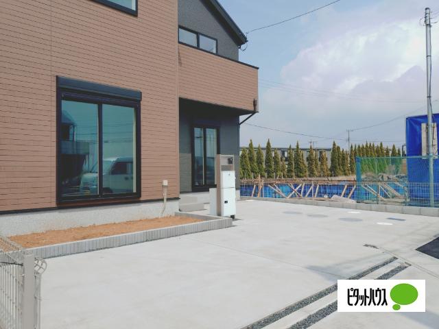 駐車スペース2台分有