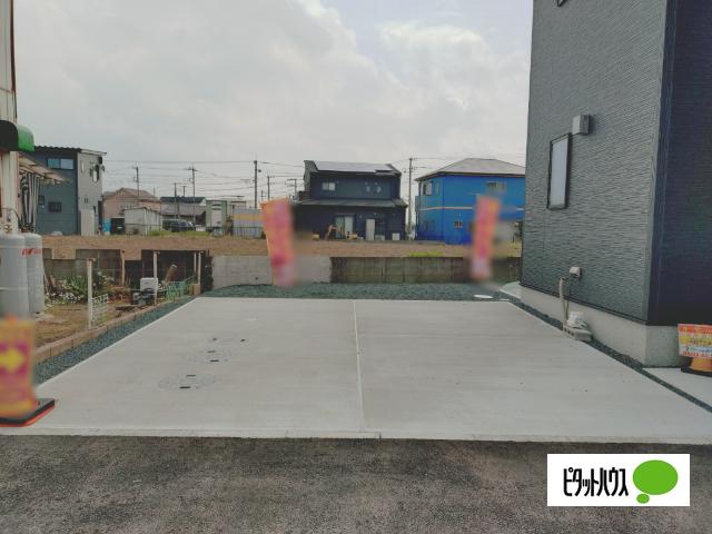 駐車スペース2台分有